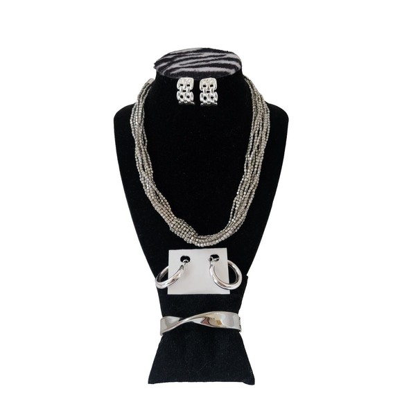 Silvertone Necklace, Bracelet & One Avon SP Signed Earrings & Hoop Earrings - Picture 8 of 10